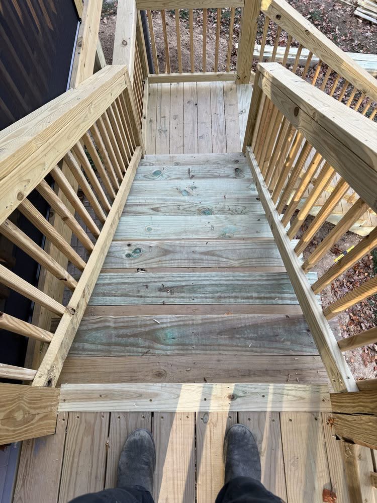 Deck Landing & Stairway